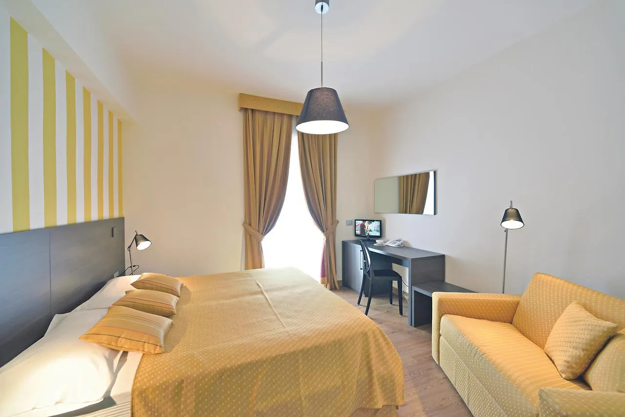 Hotel La Vigna Moneglia 3*,