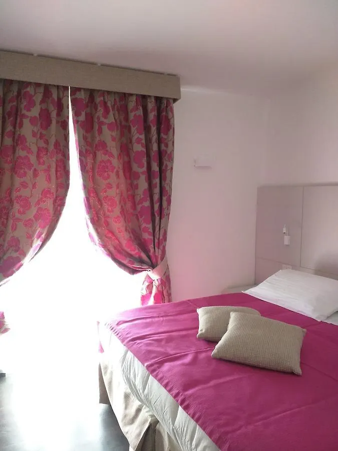 Hotel La Vigna Moneglia 3*,  Italia