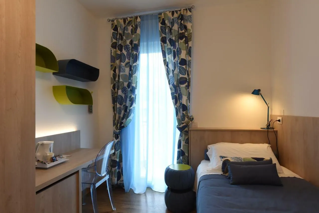 Hotel La Vigna Moneglia 3*,